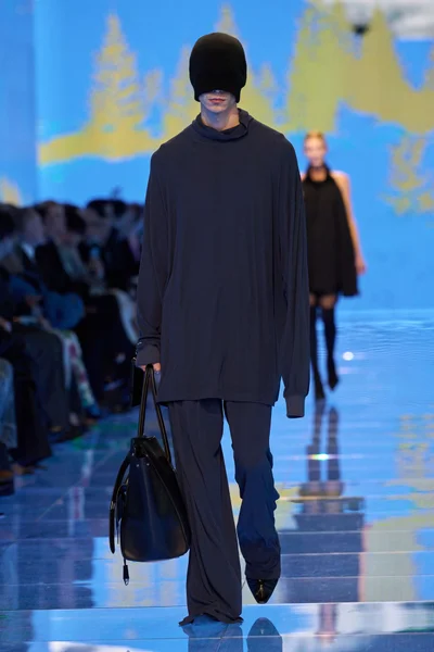 Look 21